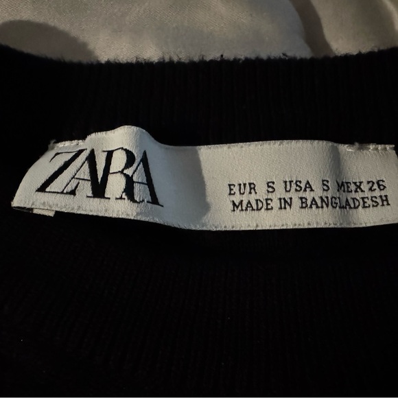 Zara Black Cropped Sweater size Small - Picture 2 of 2